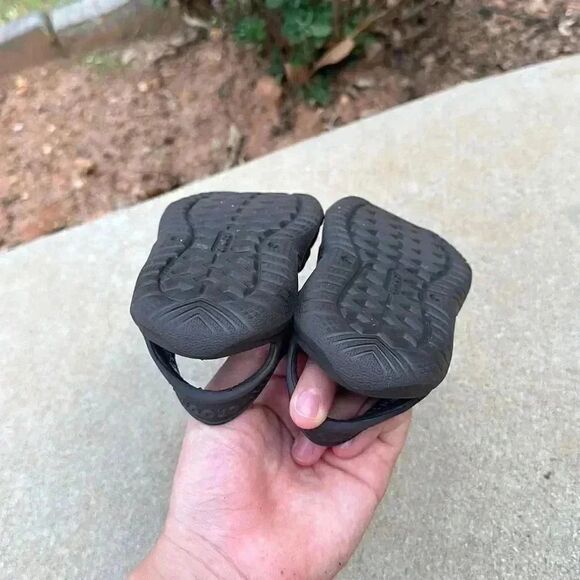 Crocs Kid’s Swiftwater River Walking Sandals - Picture 7 of 14